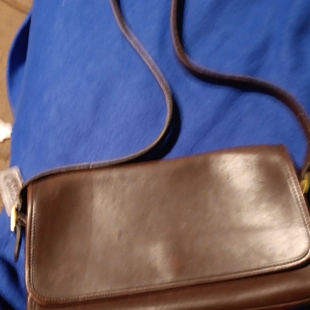 Coach Brown Crossbody Bag with Elegant Design